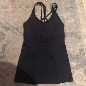 Black lululemon workout tank